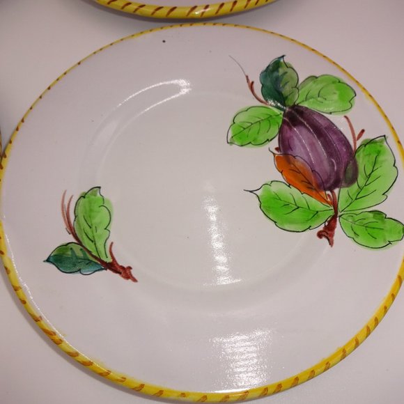 4 Vintage Italian Plates 7" Fruit Berries Grey Yellow Set MBD Italy - Picture 5 of 7